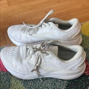 Brooks Ghost 16 women’s shoes